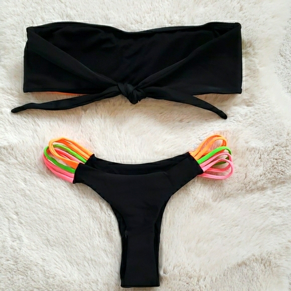 Colorful Panels Bandeau Top Thong Back Bikini Set - Picture 6 of 7